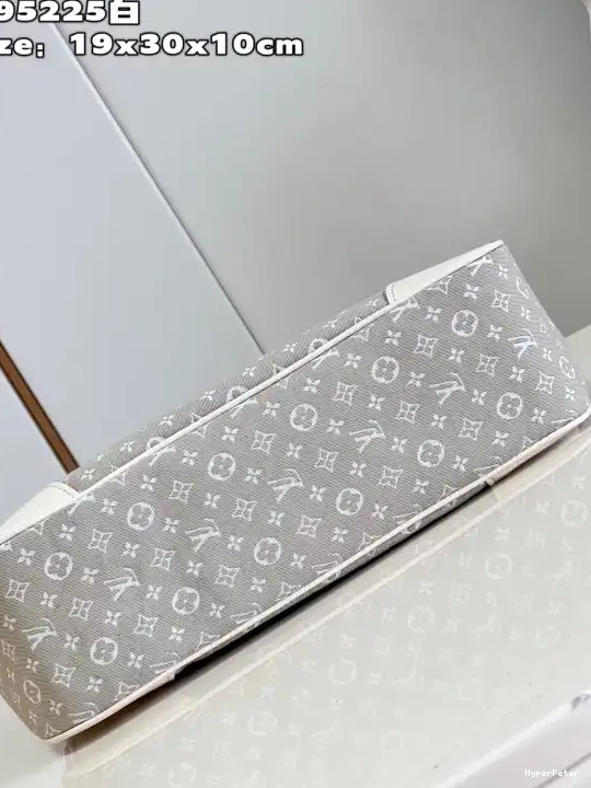 LOUIS VUITTON BOULOGNE 0522